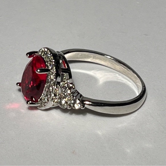 Elegant Ruby Ring - Picture 8 of 11
